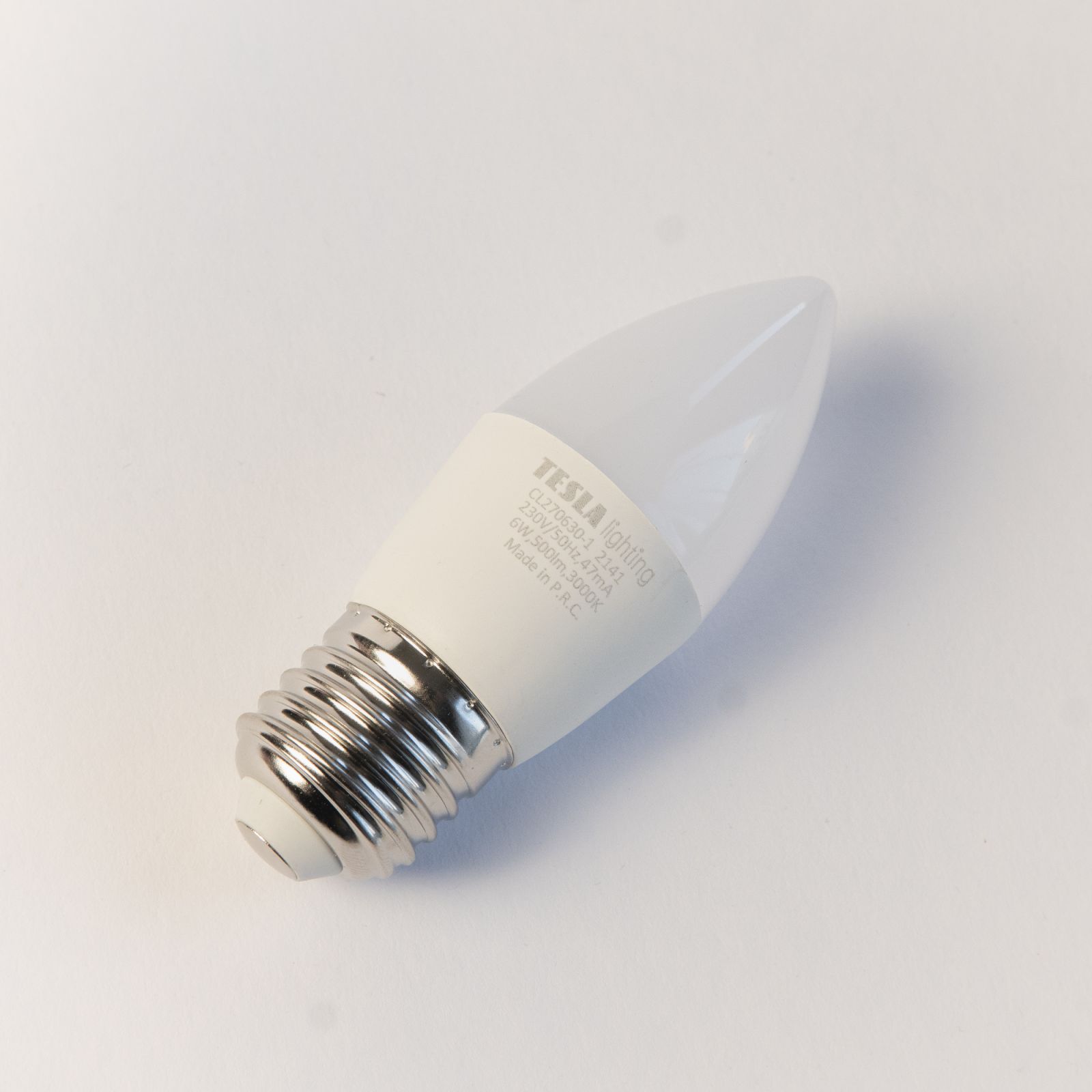 Tesla - LED žárovka CANDLE svíčka, E14, 6W, 230V, 500lm, 25 000h, 3000K teplá bílá, 220st Tesla Lighting